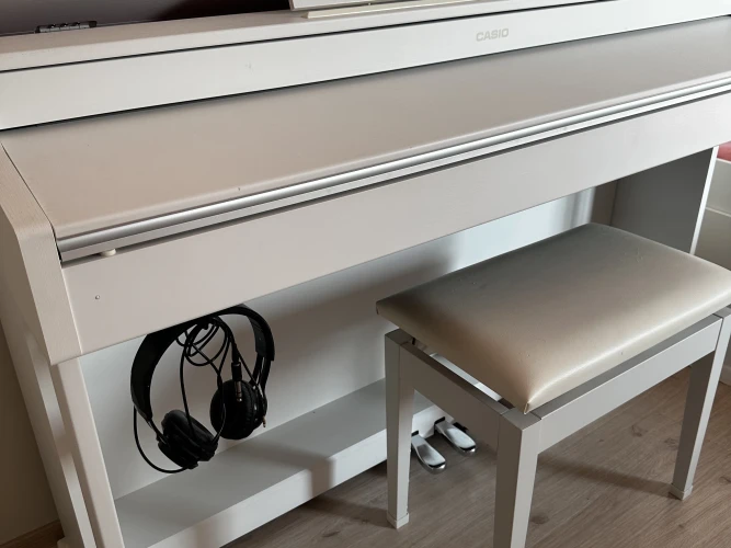 Casio AP-470 Dijital Piyano (Mat Beyaz) 1