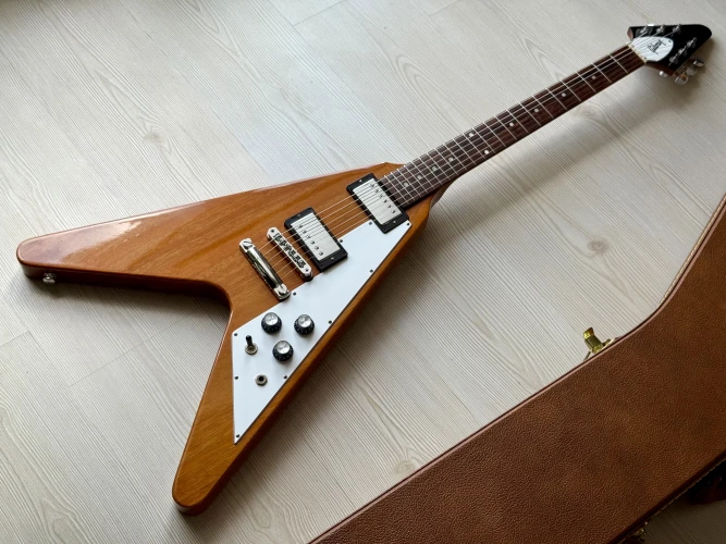 Gibson Flying V Antique Natural 3