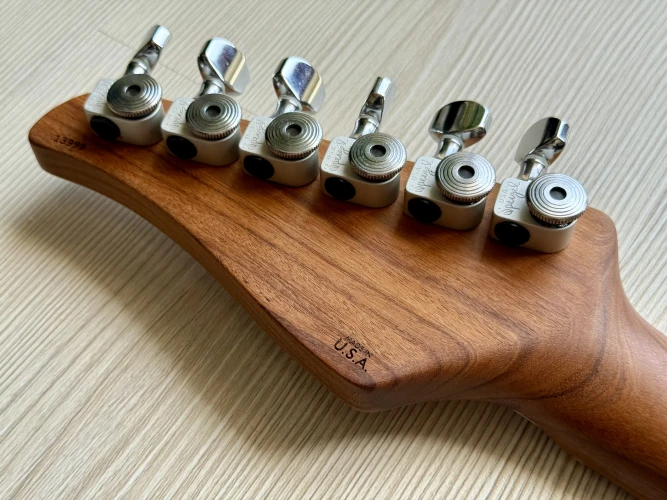 Suhr Custom Standard Koa & Pau Ferro 9