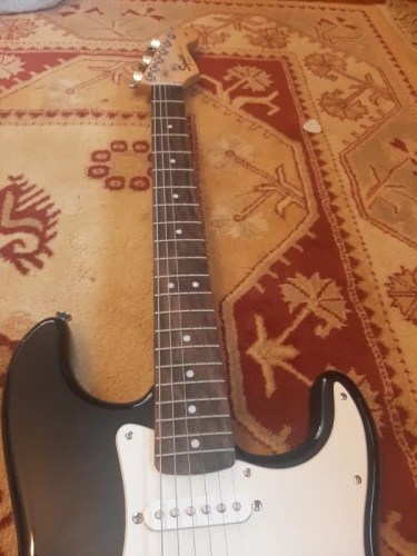 Fender Squier Stratocaster 8