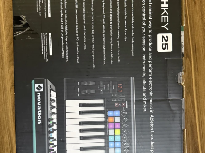 Novation Launchkey 25 Mk2 7