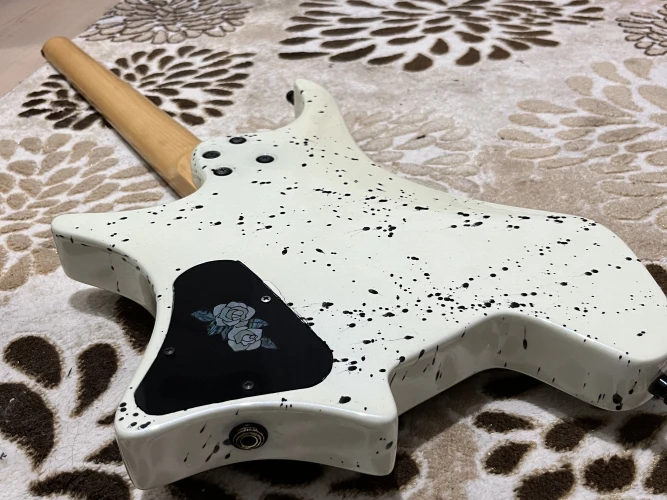 Headless Custom 6 String Elektro Gitar 4