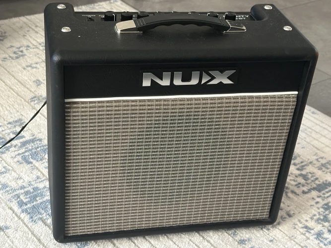Nux Mighty 20BT Elektro Gitar Amfisi 1