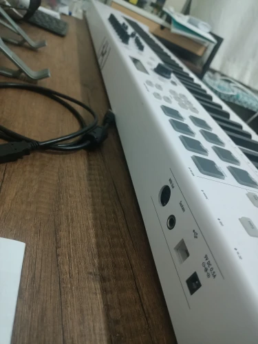 Arturia KeyLab Essential 88 ( OLR 26-26041 ) 4
