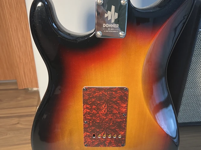 Donner DST-152 Elektro Gitar Stratocaster 6