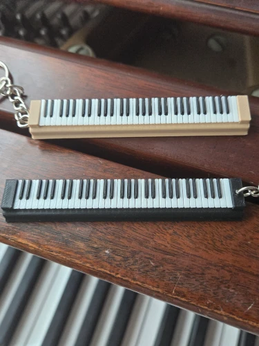 🎹 Keyboard Anahtarlık – 2’li Set 🎹 2