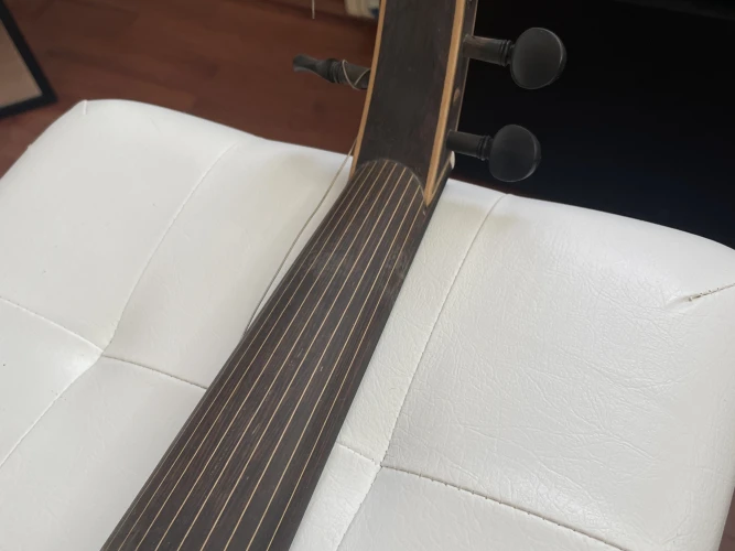 15 yıllık el yapımı ud 3