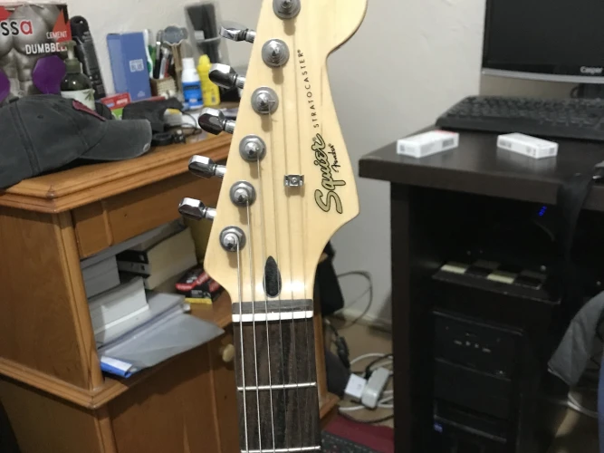 Squier Stratocaster 2008 İndia 4