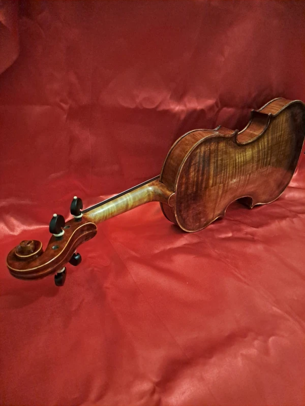 1911 Alman el yapımı Keman 2
