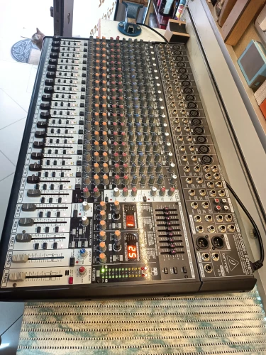 BEHRINGER SX2442FX 2