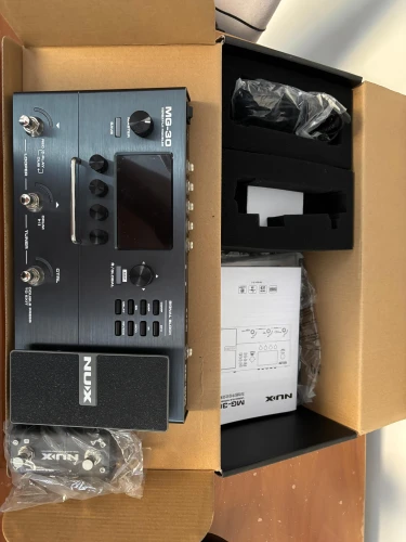 Nux MG 30 Elektro Gitar Prosesörü 4