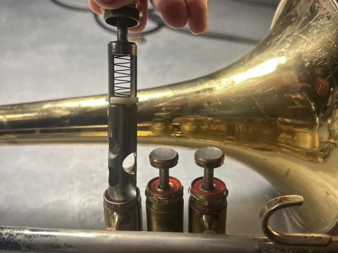 GETZEN “300” SERIES Bb VALVE TROMBONE VE ÇANTASI #398 6