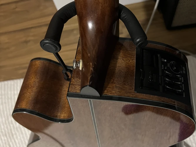 Takamine GN15CE NAT SERIES 15 Elektro Akustik Gitar 7