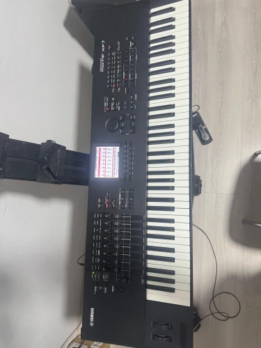 Yamaha Motif XF7 4