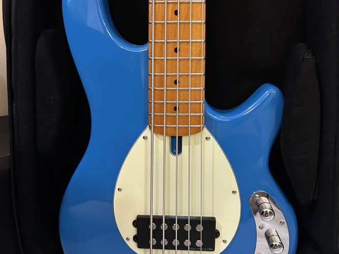Marcus Miller Sire Z3 5 telli bas gitar 1