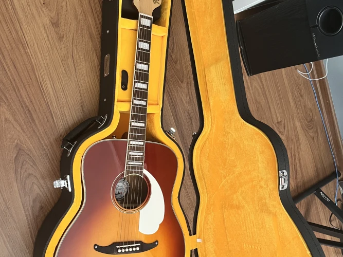 Fender California Vintage Palomino 2