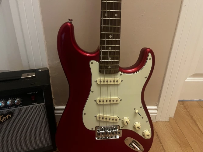 SX Stratocaster Elektro Gitar ve Boston Amfi 5
