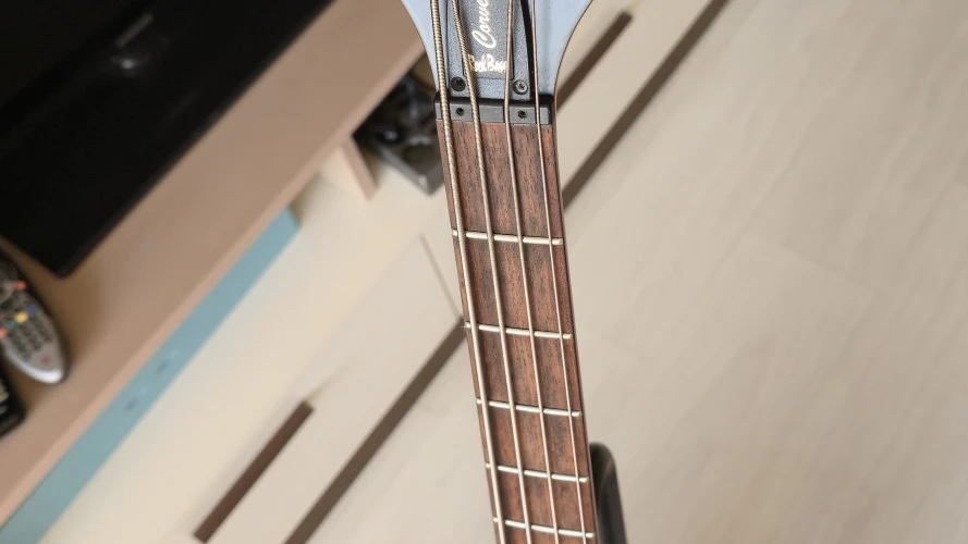 Warwick RockBass Corvette Basic,4 Telli - Masif Siyah Bass Gitar 1