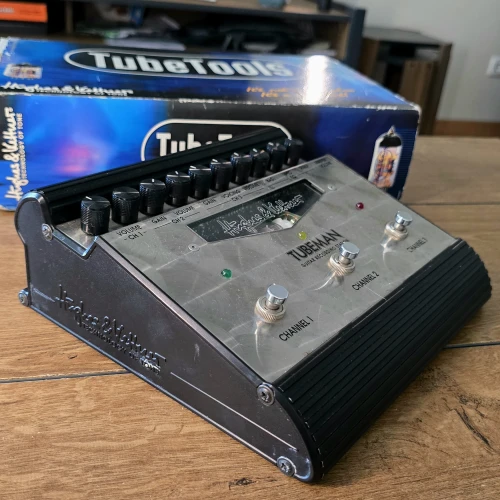 Hughes & Kettner TubeMan Tüplü Preamp 6