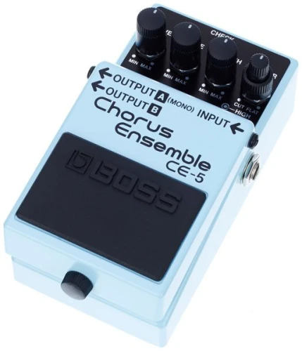 Boss CE-5 Chorus Compact Pedal 3