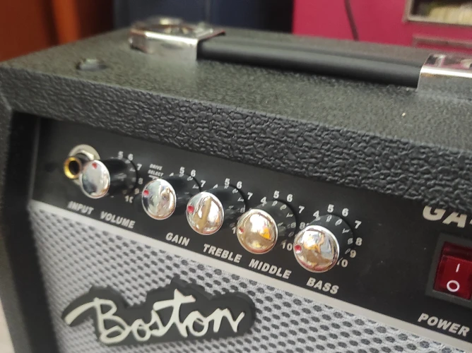 Boston 10w amfi 2