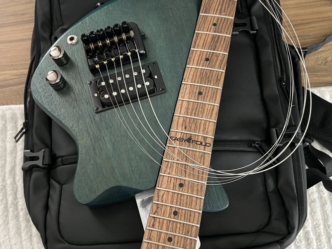 Makeev Easy Fold Custom Travel Electric Guitar 2