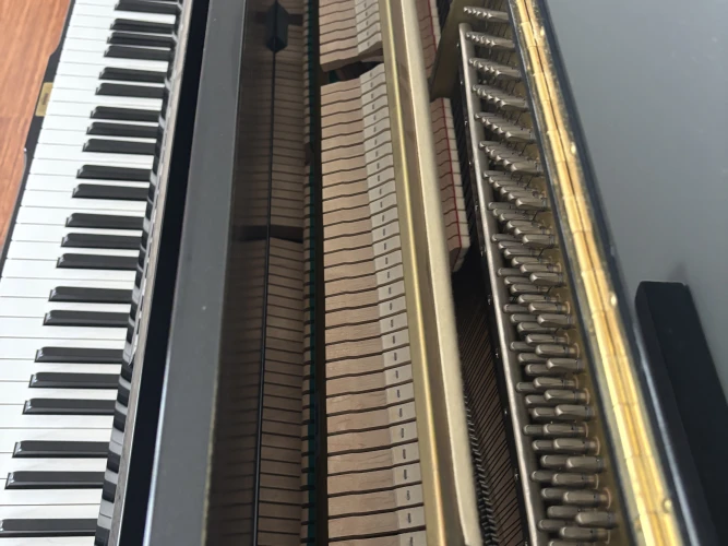 Yamaha U1 Duvar Tipi Akustik Piyano 5