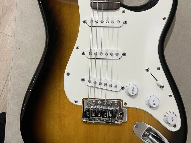 Squier Affinity Strat 2
