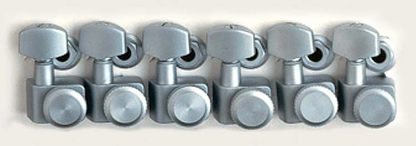 Fender USA Deluxe Strat Brushed Tuners 1