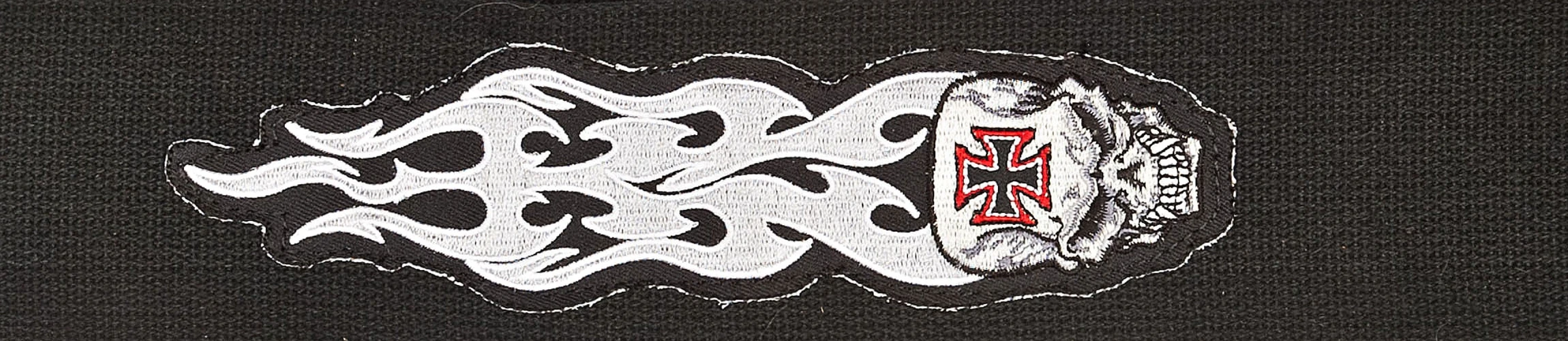 PLANETWAVES 64P03 GİTAR ASKISI, 64MM, DOKUMA GRAY TRIBAL SKULL 1