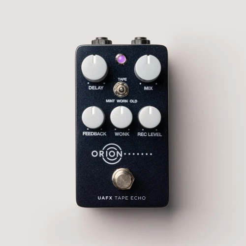 Universal Audio UAFX Orion Echo Pedal 1