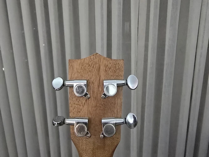 PUKA MARKA CONCERT UKULELE 4