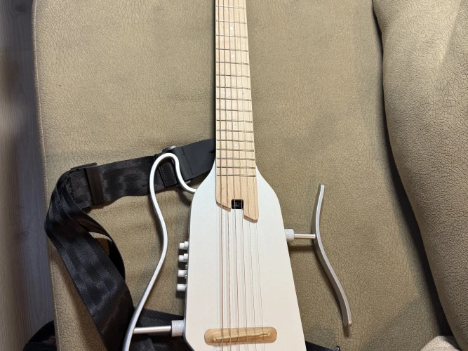 Donner Hush-I Pro Elektro Akustik Gitar 3