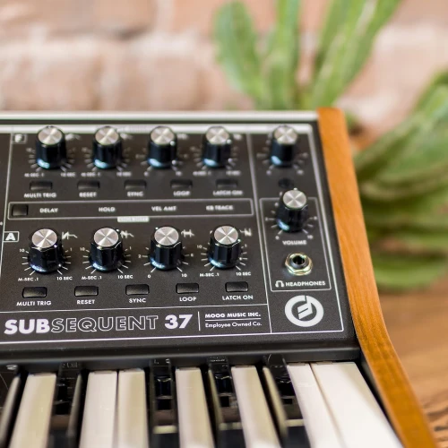 Moog SubSequent 37 Analog Synthesizer 4