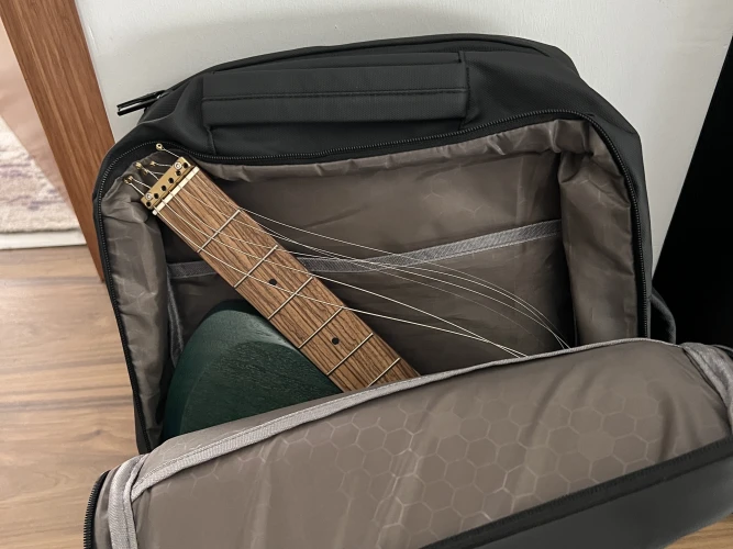 Makeev Easy Fold Custom Travel Electric Guitar 8