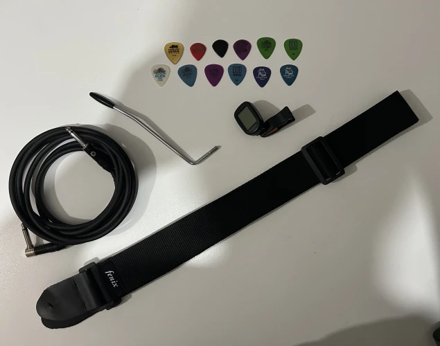 Elektro gitar Yamaha Pacifica PA112VMXYNS Set 2