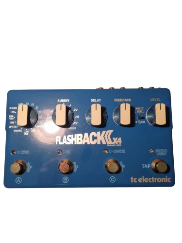 TC Electronic Flashback 2x4 Delay Pedalı 2