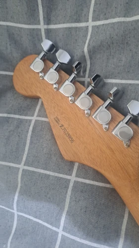 Replika Fender Stratocaster 4