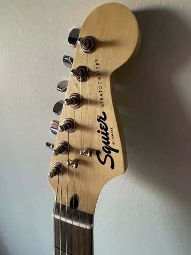 FENDER SQUIER BULLET STRAT HSS BSB - SIFIR 5