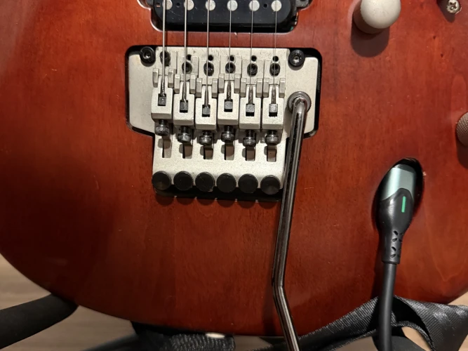 Cort Viva Gold II (2004) Elektro Gitar,Cort CM15R Amfi Set 8