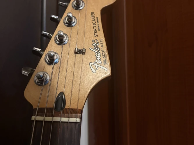 FENDER STRATOCASTER MEXİCO ELEKTRO GİTAR 4