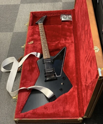 Gibson Explorer B-2 Elektro Gitar (Satin Ebony) 1