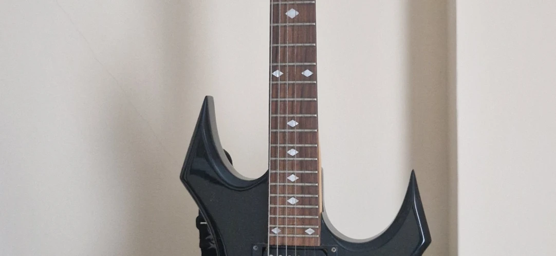 B.C. Rich Warlock Special Edition Elektro Gitar 1