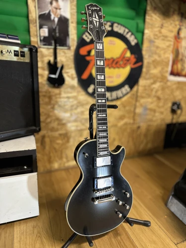 Epiphone Les Paul Prophecy Black Aged Gloss La Custom Shop 2