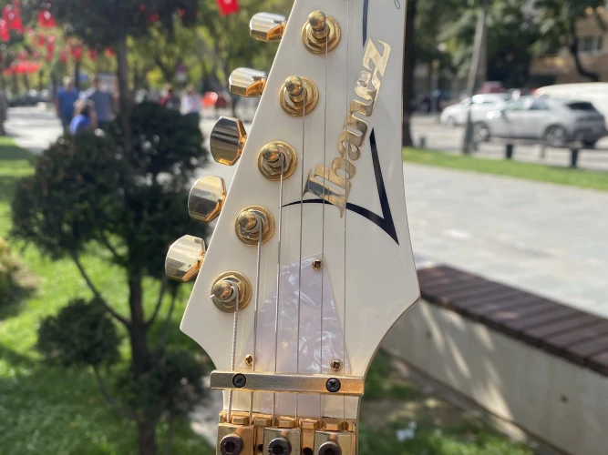 ibanez jem 7