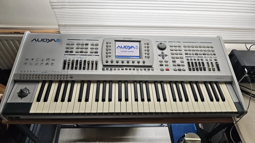 ketron audya5 klavye 3