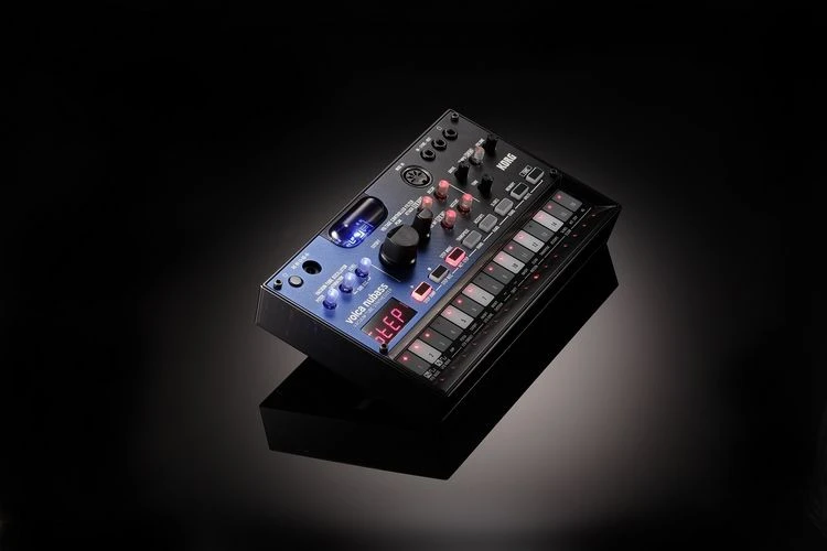 Korg Volca Nubass 4