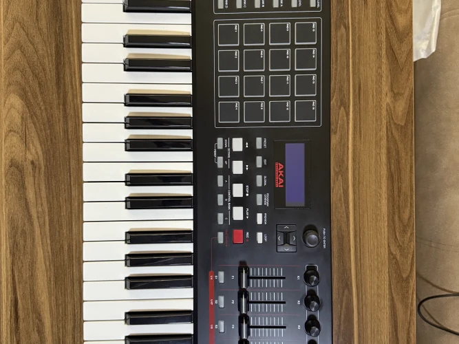 Akai Mpk249 Midi Klavye 1