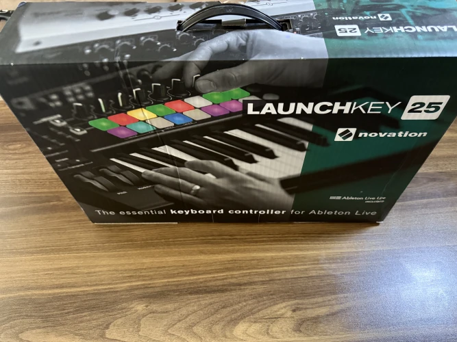 Novation Launchkey 25 Mk2 6