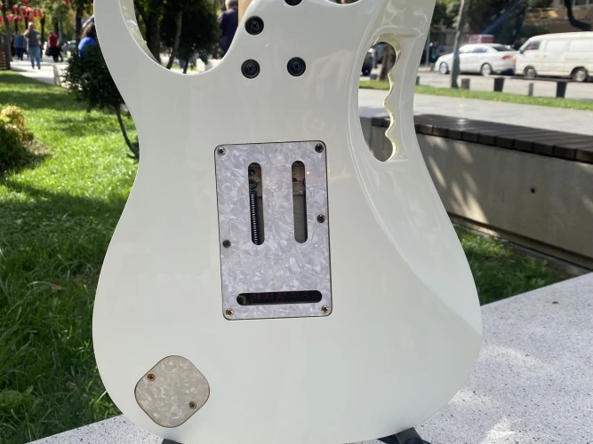 Ibanez Jem V7 5